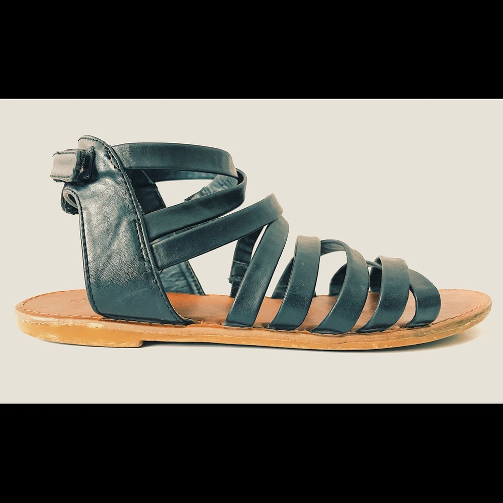 Strappy black sandals - Picture 3 of 3